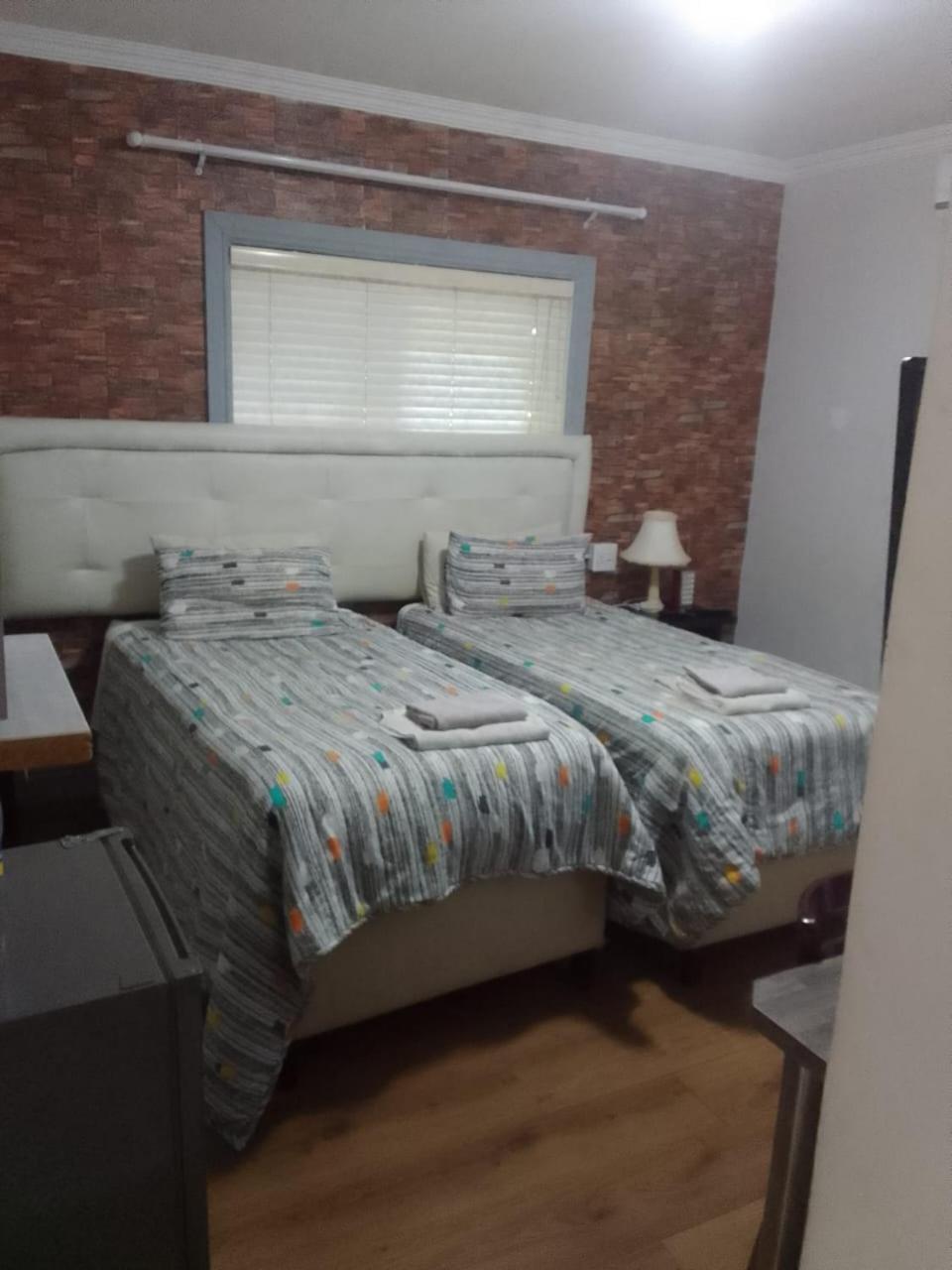 Camdene Guesthouse 开普敦 外观 照片